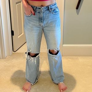 A&F 90’s Relaxed High Rise Jean - Curve Love